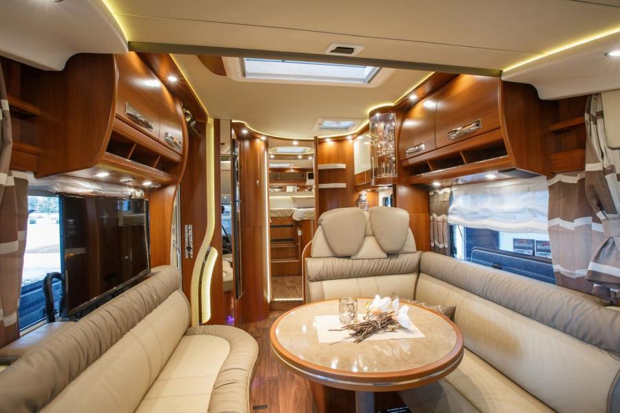 Интерьер Carthago Chic S-Plus I 2016 года  (фото 3 из 11)